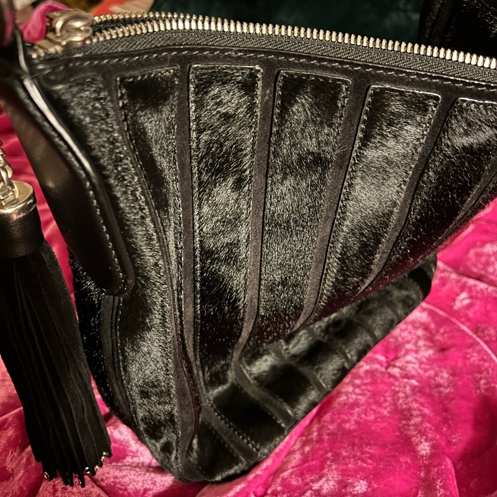 Michael Kors pony hair large bucket bag - Picture 4 of 8